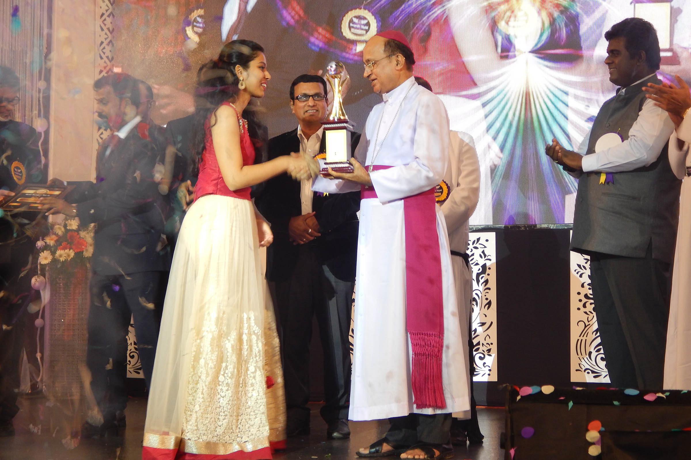 ಶನಯ್ಯ ಮಾಬೆನ್‌ಗೆ ‘ಬಿಗ್ ಸಿಂಗರ್ ಫಾರ್ ಜೆ’ ಪ್ರಶಸ್ತಿ